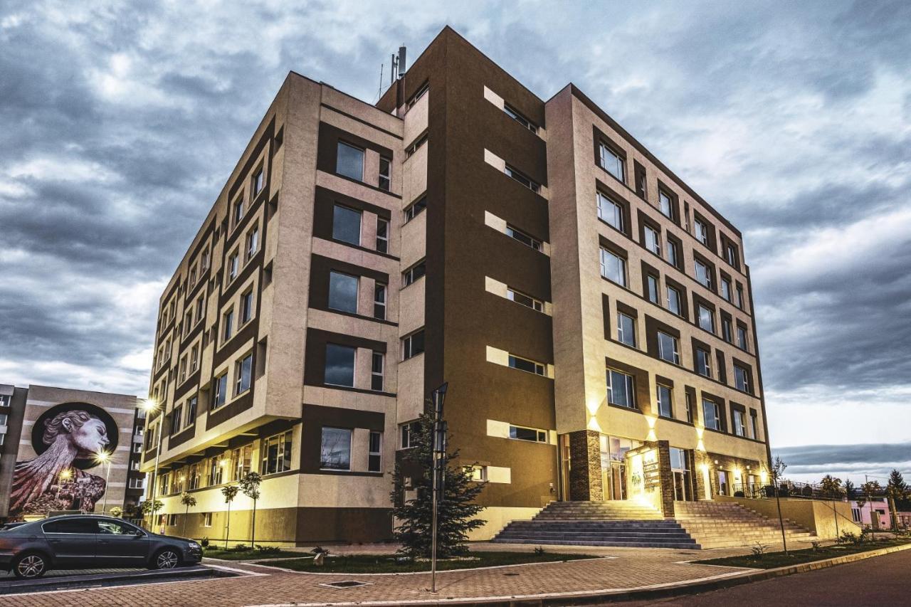 Fiald Hotel & Spa Bacau Luaran gambar