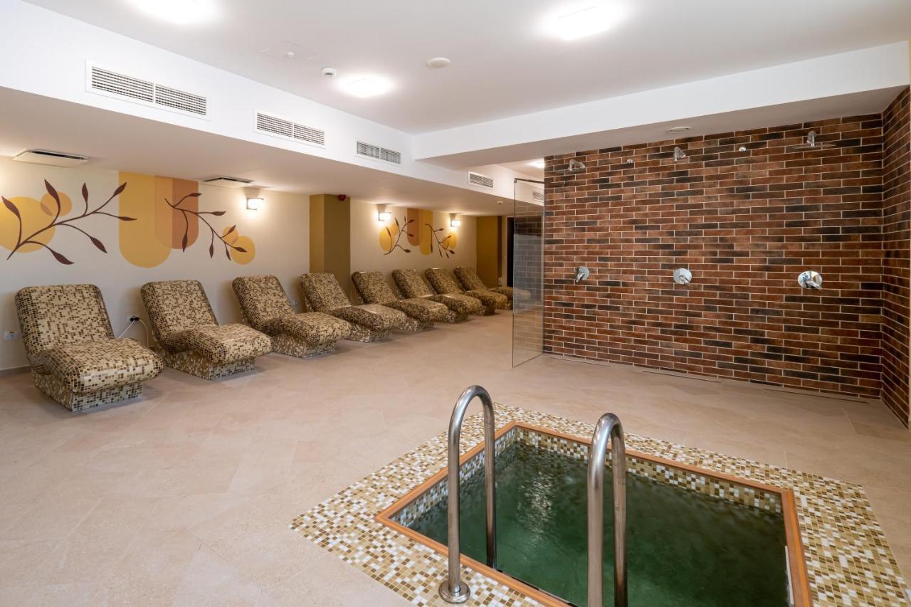 Fiald Hotel & Spa Bacau Luaran gambar