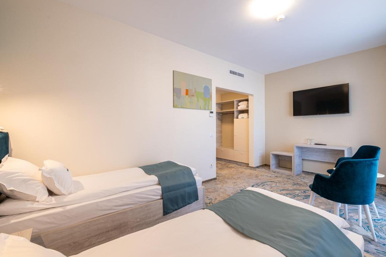 Fiald Hotel & Spa Bacau Luaran gambar